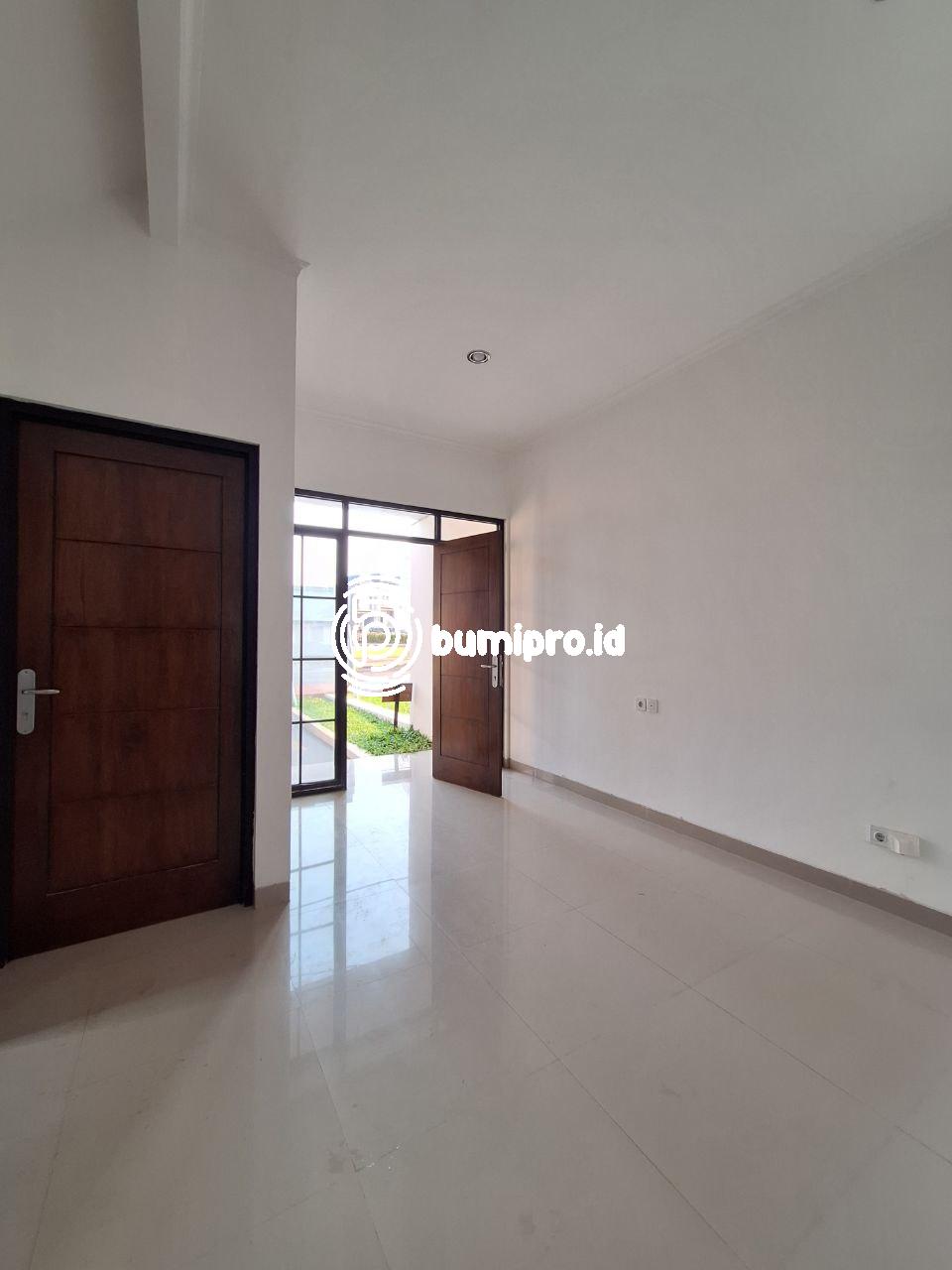 photo_2025-05-28_16-31-57