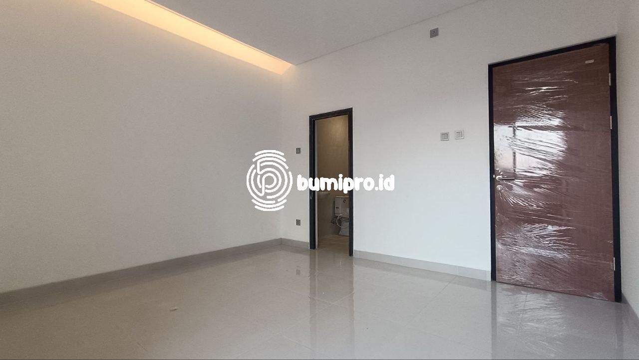 photo_2026-04-16_04-32-05